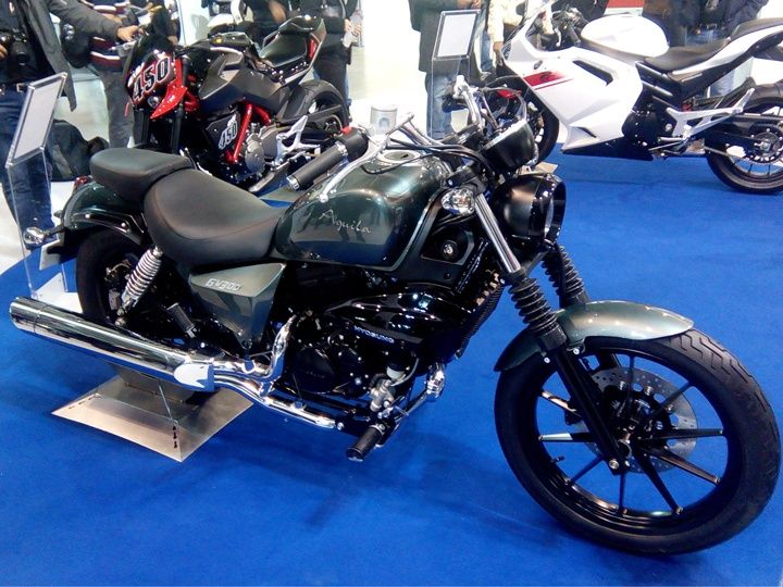 Hyosung Aquila 300