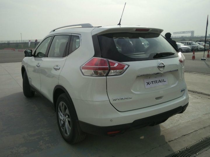 Nissan x trail india specifications #8