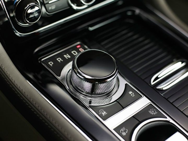 Jaguar XJ gear selector knob